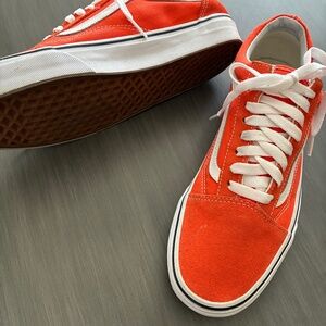 Vintage Vans Sneakers 👩  women’s size 9